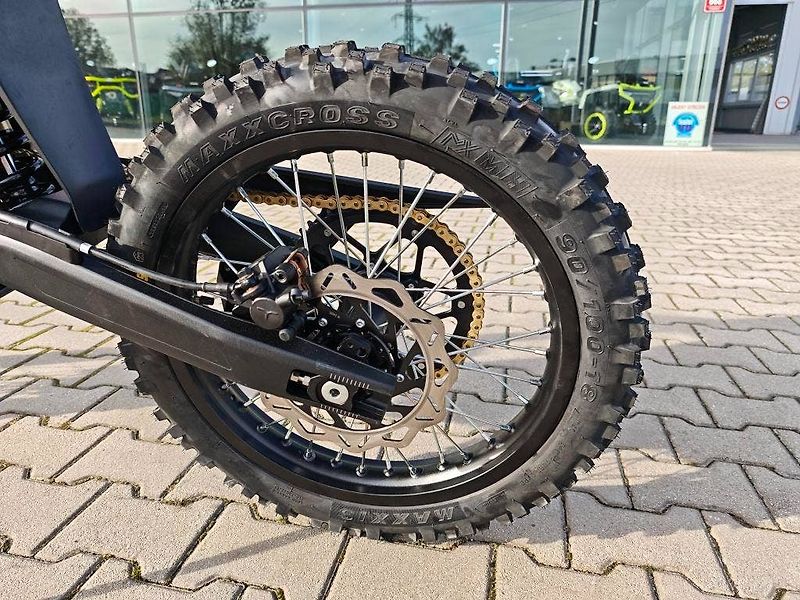 Ostatní (2026) Komodo MX 32kW - fotka 18 z 20