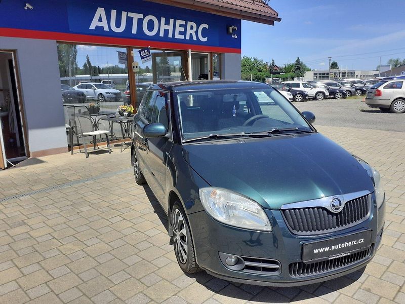 Škoda Fabia (2008) II 1.4  MPi 63 kW - fotka 2 z 32