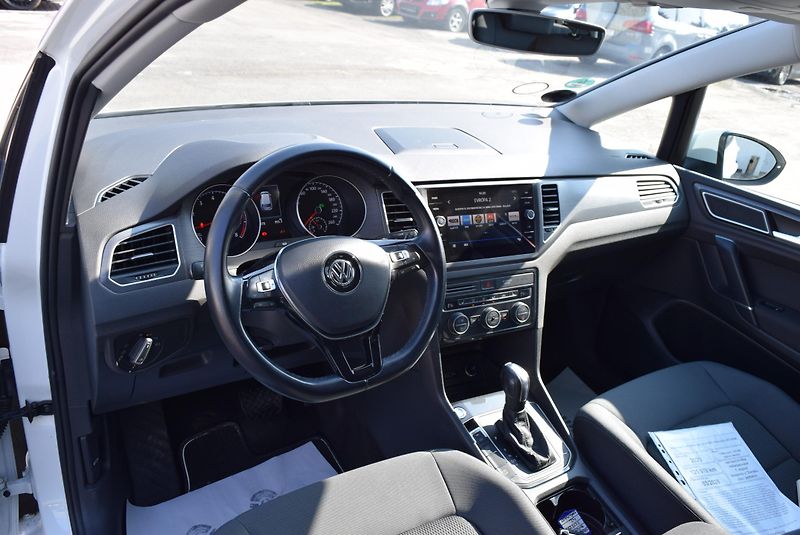 Volkswagen Golf Sportsvan (2020) 1.5TSI EVO 110kw DSG LED TAŽNÉ - fotka 25 z 48