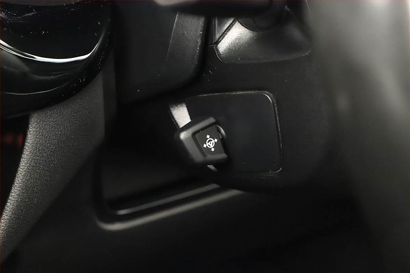 BMW Řada 5 (2023) 530d xDrive - fotka 15 z 21