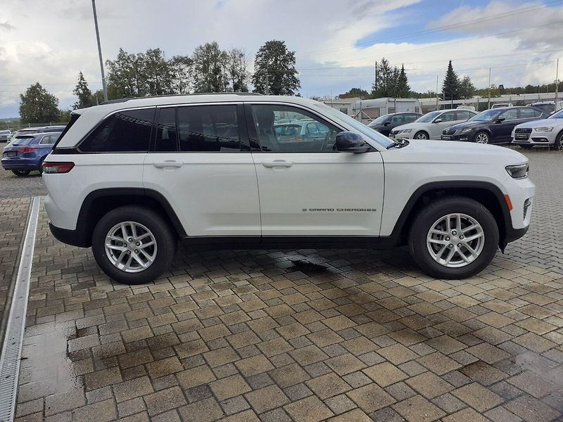 Jeep Grand Cherokee (2023) 3.6 L  V6  4x4 - fotka 3 z 31