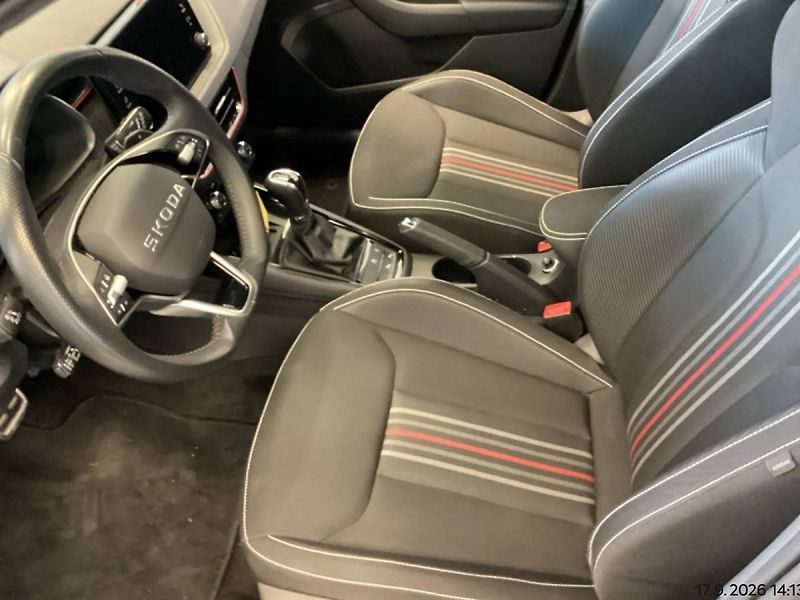 Škoda Kamiq Monte Carlo 1,0 TSI 85kW DSG7/ - fotka 6 z 8