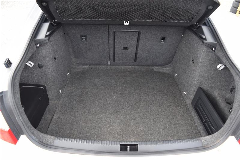 Škoda Octavia 2,0 TDI 135KW RS PO ROZVODECH - fotka 26 z 50