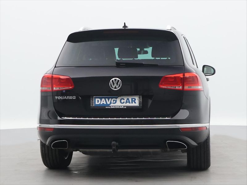 Volkswagen Touareg 3,0 TDI DSG 4M Exclusive 1.Maj - fotka 5 z 31