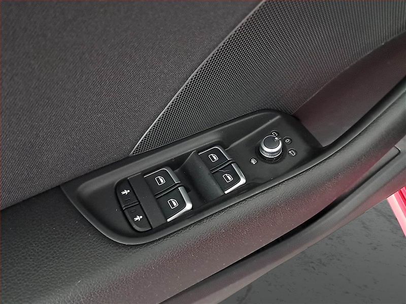 Audi A3 (2015) 1.4 TFSI, Automat, Navi - fotka 15 z 17