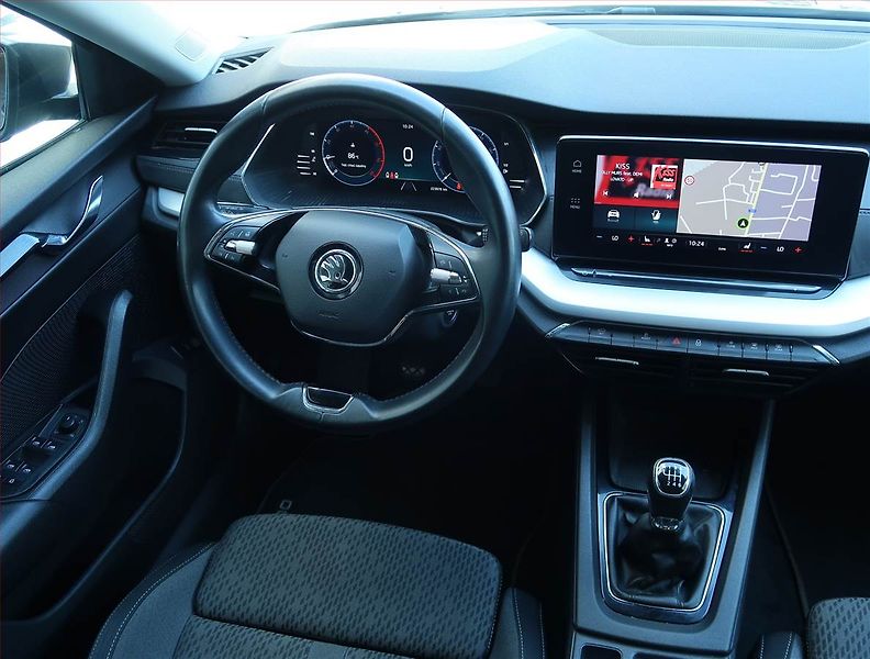 Škoda Octavia (2021) 2.0 TDI, Navi, Tempomat - fotka 7 z 23