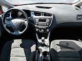 Kia Ceed (2014) 1.6 GDi, ČR, AC - náhled 8