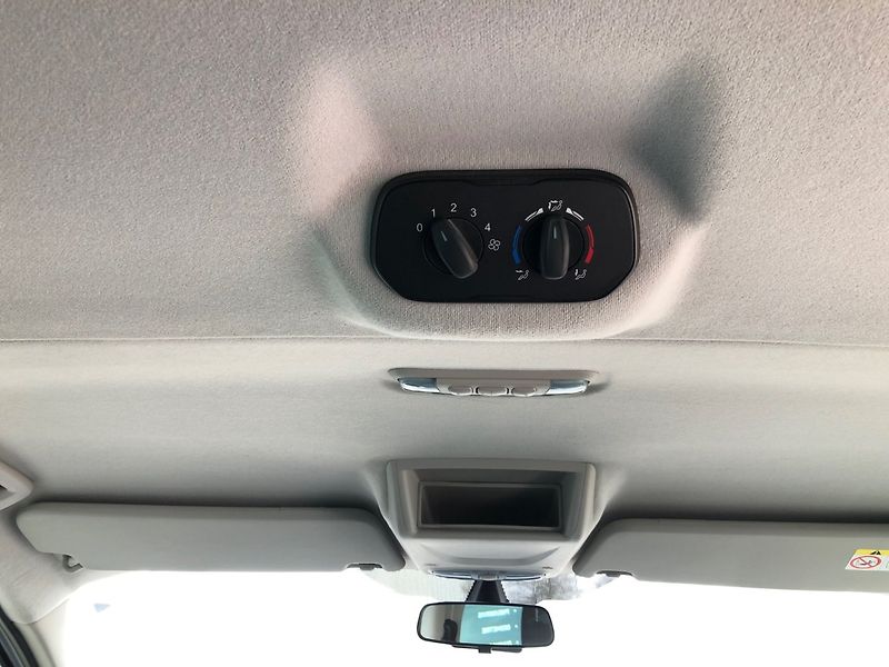 Ford Transit Custom (2014) 2.2 TDCi - fotka 22 z 26