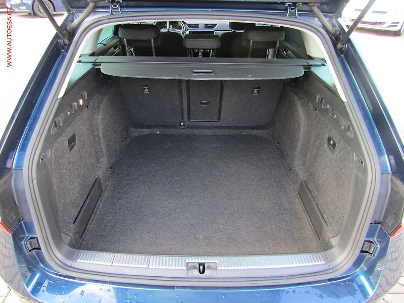 Škoda Superb (2019) 1.6 TDi, Style, DSG, bixen - fotka 7 z 23