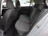 Volkswagen Golf (2021) 1,0TSi /81kW Life - náhled 16
