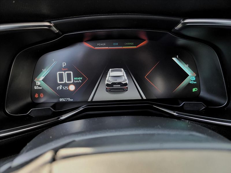 DS Automobiles DS7 Crossback 1,6 Louvre PHEV,4x4,220kw,LED - fotka 28 z 50