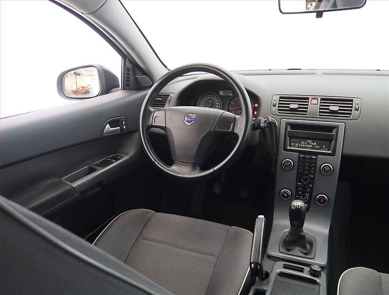 Volvo C30 (2009) 1.6 i, Serv.kniha, po STK - fotka 7 z 15