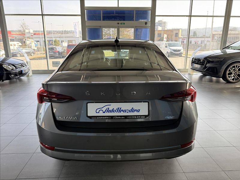 Škoda Octavia 1,5   110kW,STYLE,ČR,SERVISKA - fotka 5 z 28