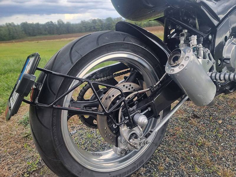 Kawasaki ZXR 400 (1994) - fotka 9 z 10