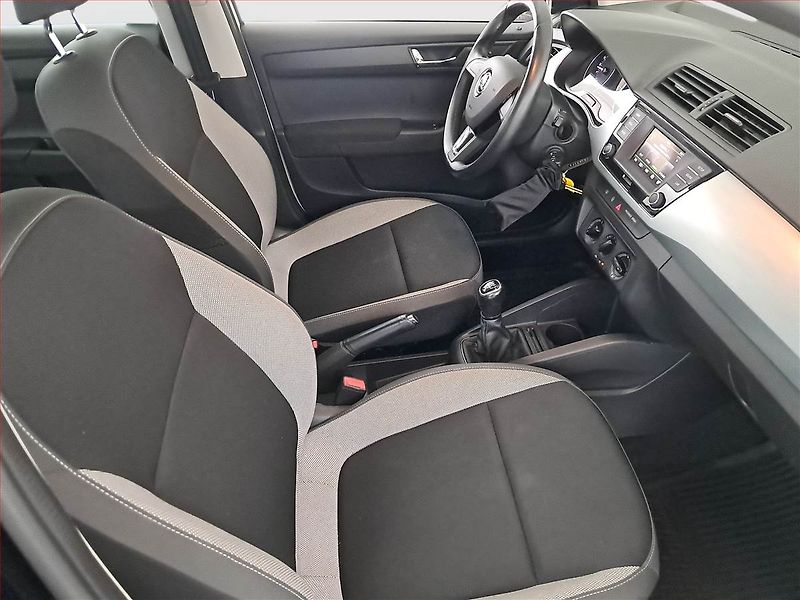 Škoda Fabia (2018) Ambition 1.4 TDI, Serv.kniha - fotka 9 z 16