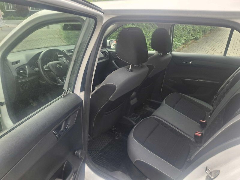 Škoda Fabia III kombi 1,0 TSi 2BH6974 - fotka 11 z 19
