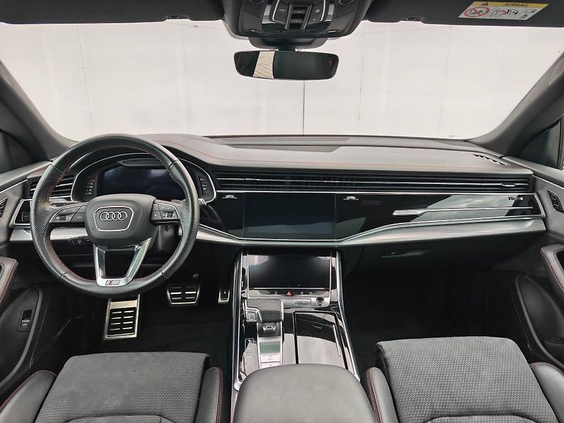 Audi Q8 SQ8 SUV Quattro 8TT 4,0TFSI - fotka 11 z 27