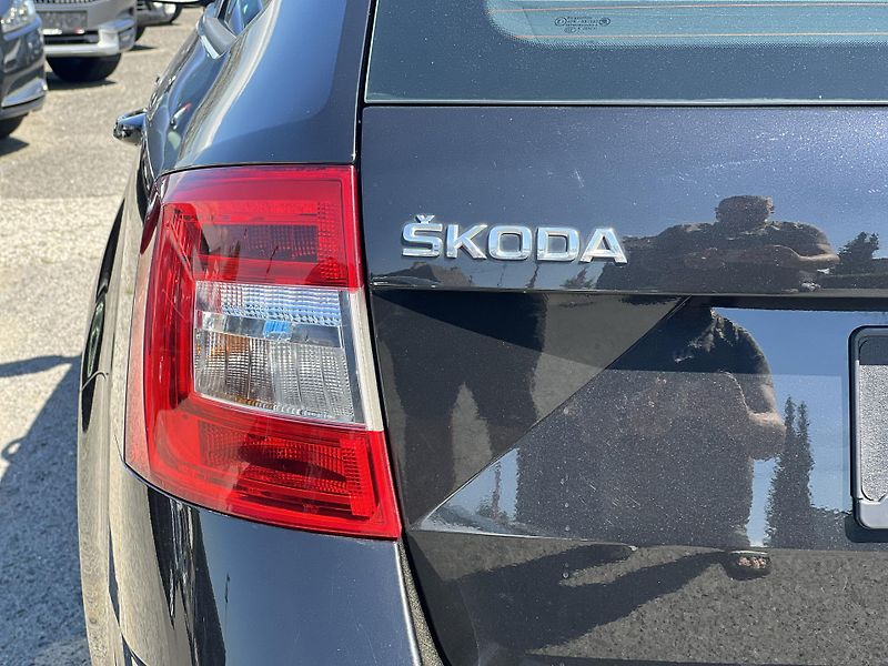 Škoda Octavia 1.4TSi 110kw DSG KLIMA TAŽNÉ - fotka 36 z 38