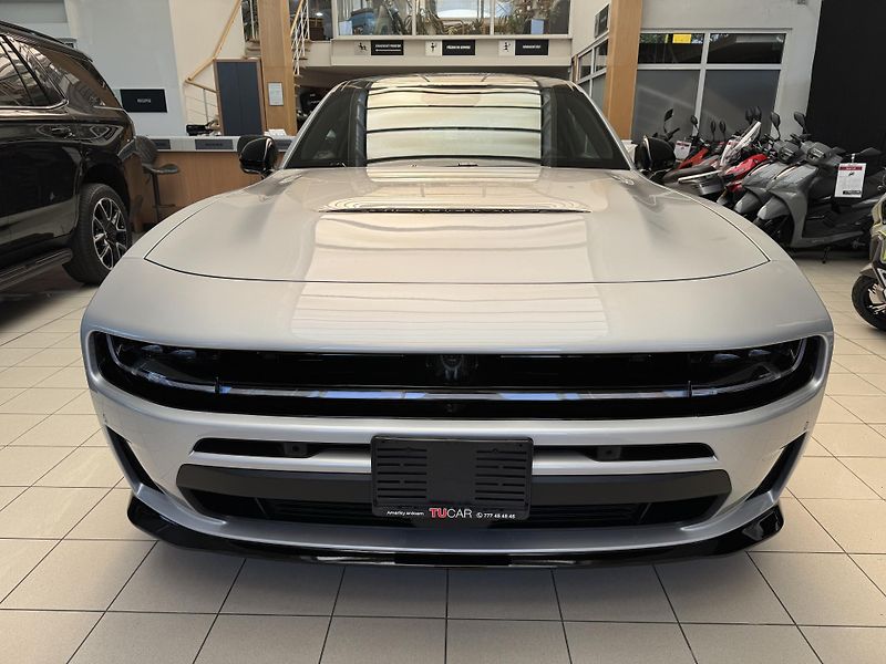 Dodge Charger 2dv. Scat Pack 3,0 V6 AWD - fotka 8 z 55