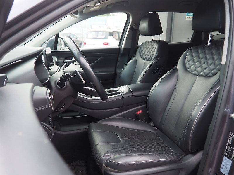 Hyundai Santa Fe (2022) 2.2 CRDi 4x4 Style Premium 8AT - fotka 11 z 48