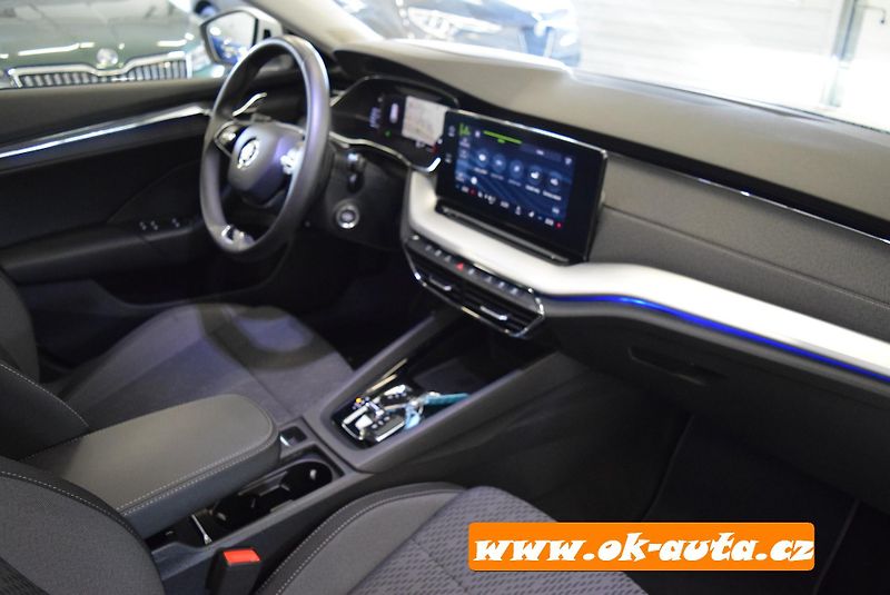 Škoda Octavia 2.0 TDI STYLE PLUS MATRIX DSG  - fotka 45 z 77