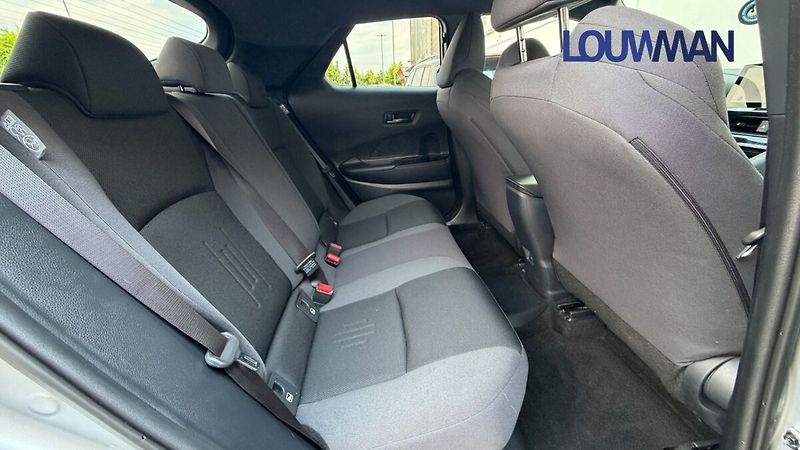 Toyota C-HR 2.0 PHEV Style - fotka 20 z 25