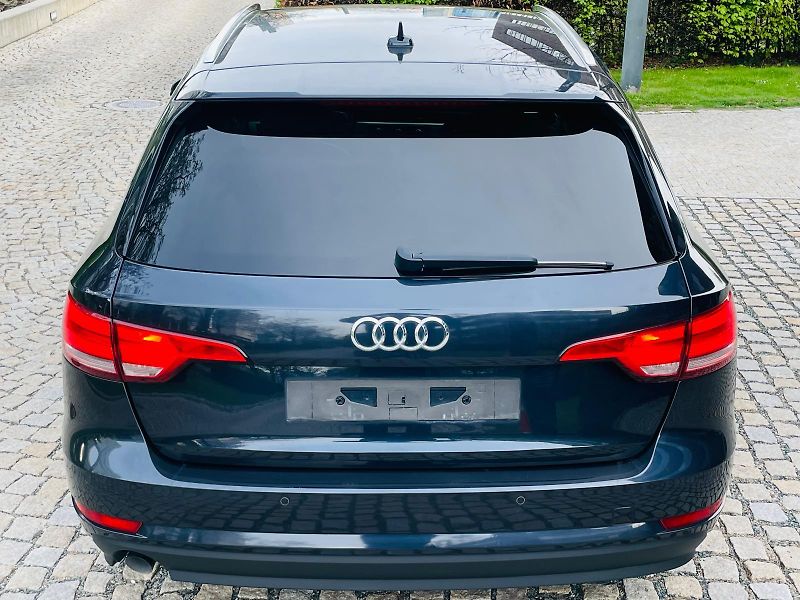Audi A4 Avant 2.0TD AUT VÝHŘEV SENZORY - fotka 12 z 48