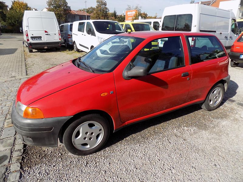 Fiat Punto 1,2I 54 KW SX CENTRÁL, KLIMA - fotka 15 z 30