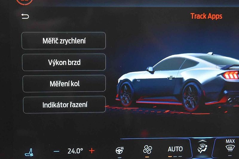 Ford Mustang Convertible - I v sedmé generaci neztrácí svůj půvab.
