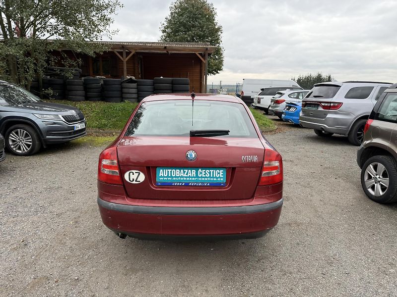 Škoda Octavia 1.6i - fotka 5 z 22