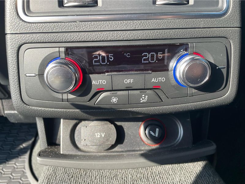 Audi A6 Avant 3.0 TDI Quattro Stronic - fotka 13 z 28