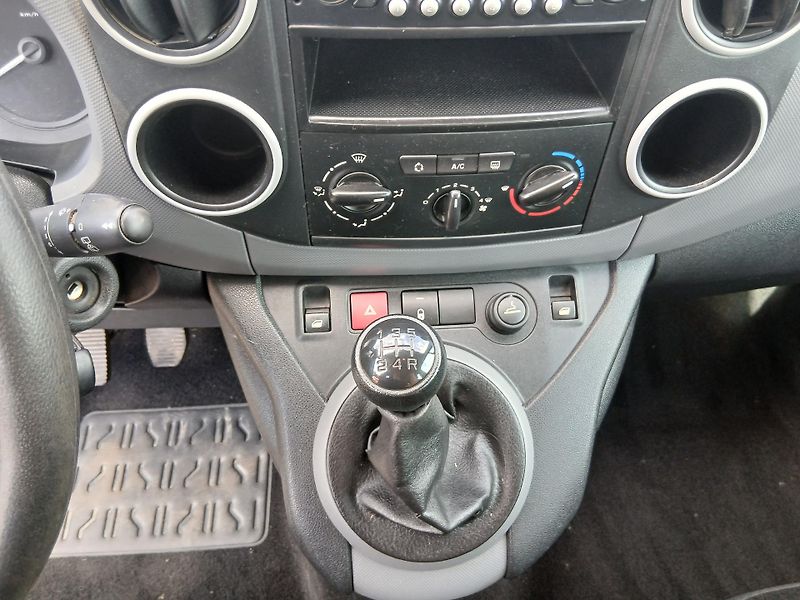 Citroën Berlingo 1.6 , tažné, klima - fotka 19 z 26