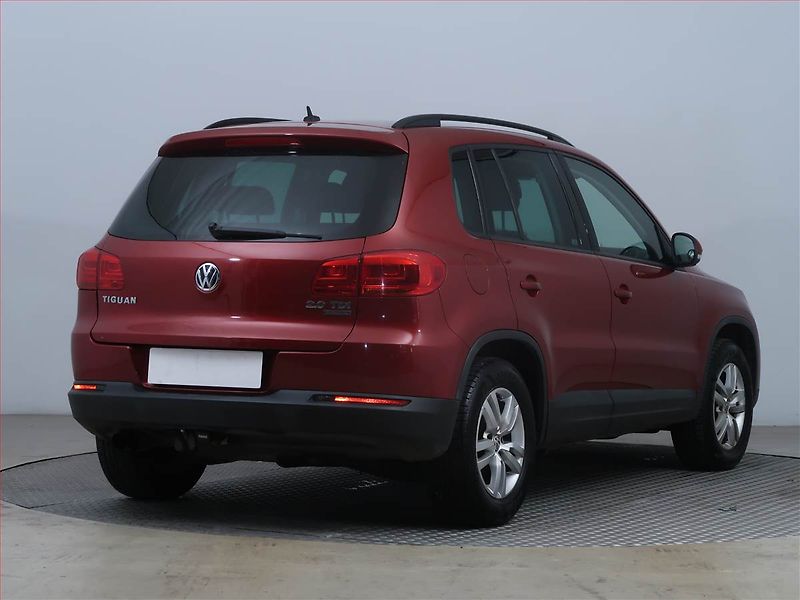 Volkswagen Tiguan (2013) 2.0 TDI, Tempomat - fotka 5 z 15