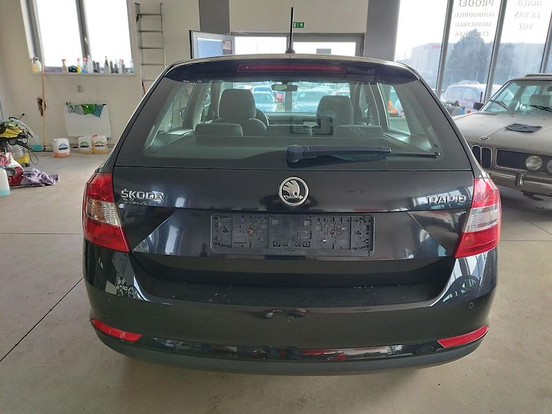 Škoda Rapid (2015) TDI,66KW,DSG,ALU,SERVISKA - fotka 7 z 32