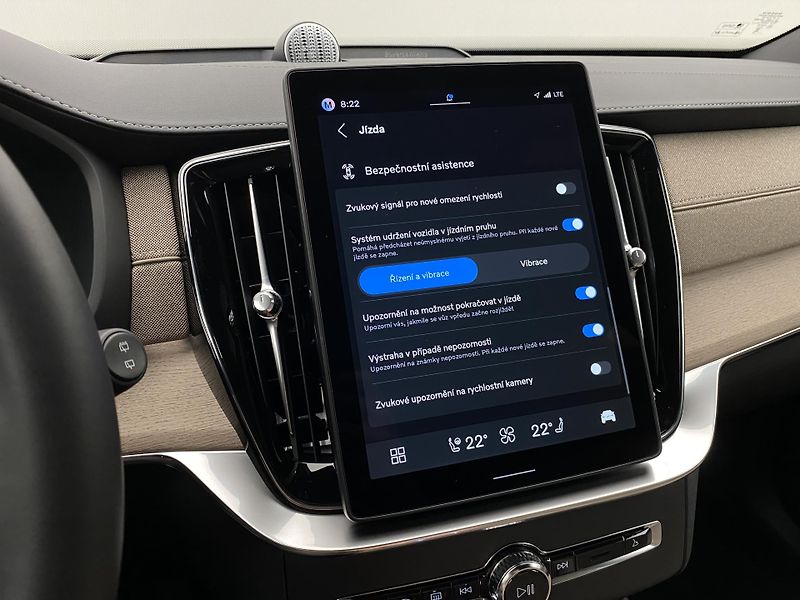 Volvo XC90 (2026) T8 AWD RECHARGE BRIGHT PLUS 7m - fotka 51 z 71