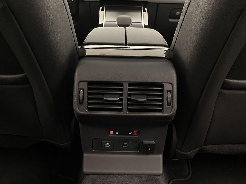 Land Rover Range Rover Velar D300 Dynamic SE REZERVACE - fotka 60 z 61