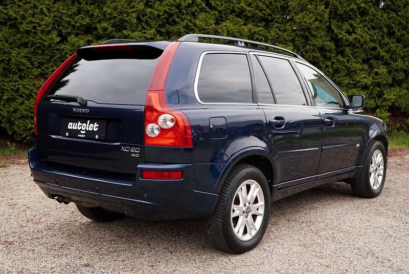Volvo XC90 2.4 D5 120kw - fotka 7 z 29
