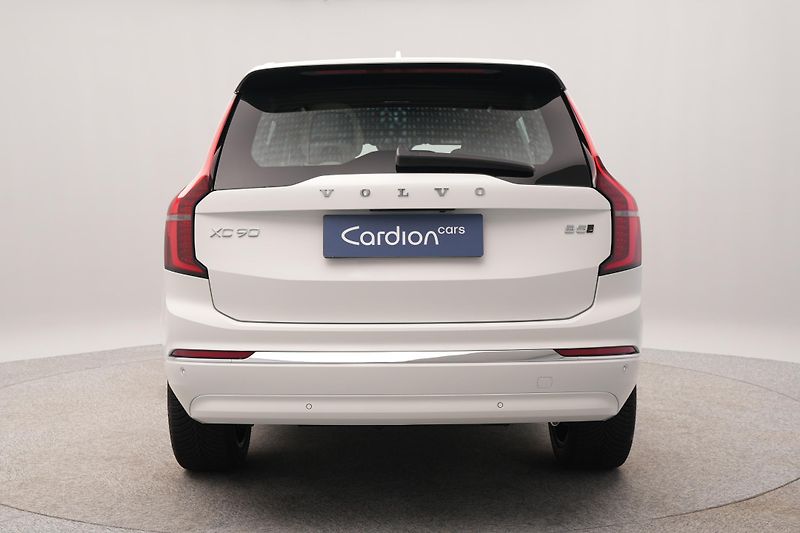 Volvo XC90 (2026) B5 AWD AUT CORE 7míst - fotka 7 z 17