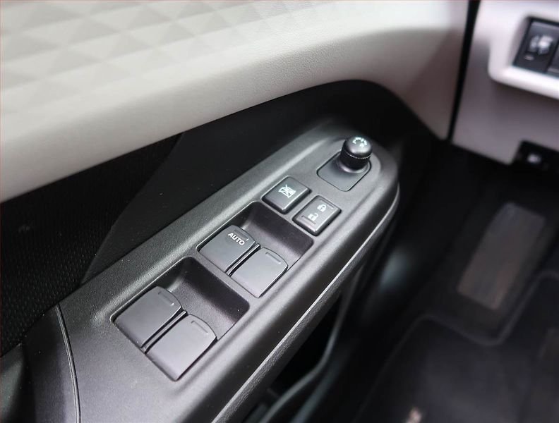 Suzuki Swift (2024) 1.2, ČR,1.maj, Serv.kniha - fotka 18 z 21