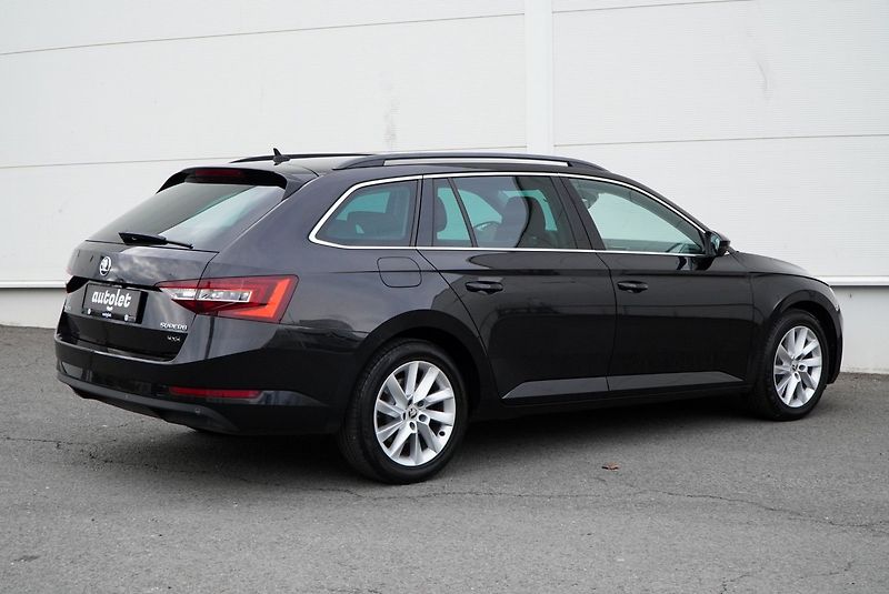 Škoda Superb 2.0 TDI 140kW 4x4 full servis - fotka 10 z 37