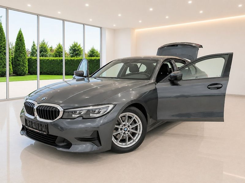 BMW Řada 3 (2020) 2.0 318D  A/T,Kůže,Ambient. - fotka 1 z 31