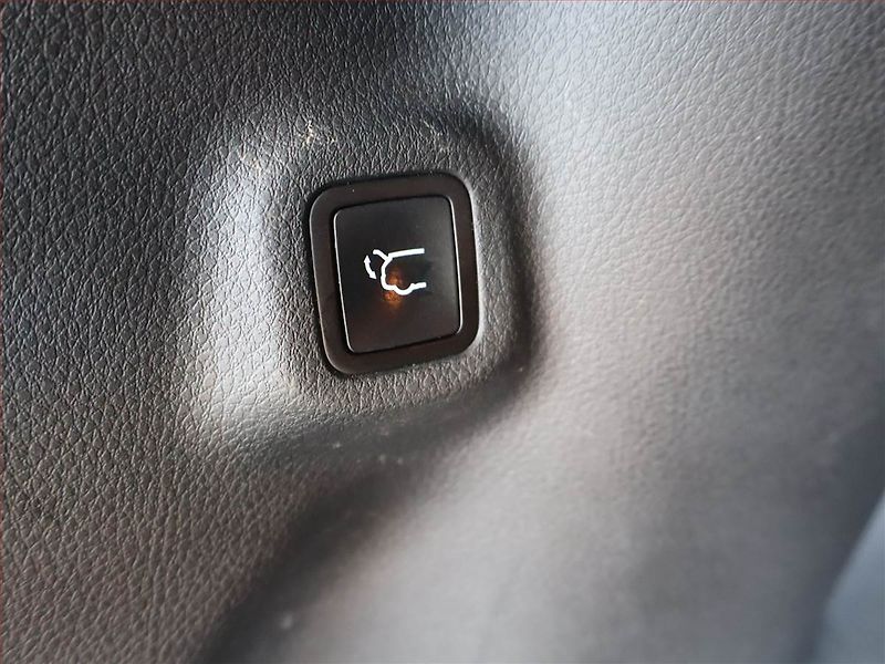 Jeep Compass (2022) 1.6 MultiJet - fotka 16 z 26