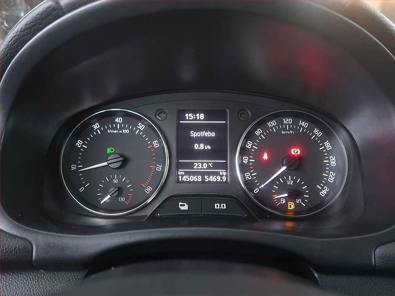Škoda Fabia (2012) 1.2 TSI, Tempomat - fotka 11 z 18
