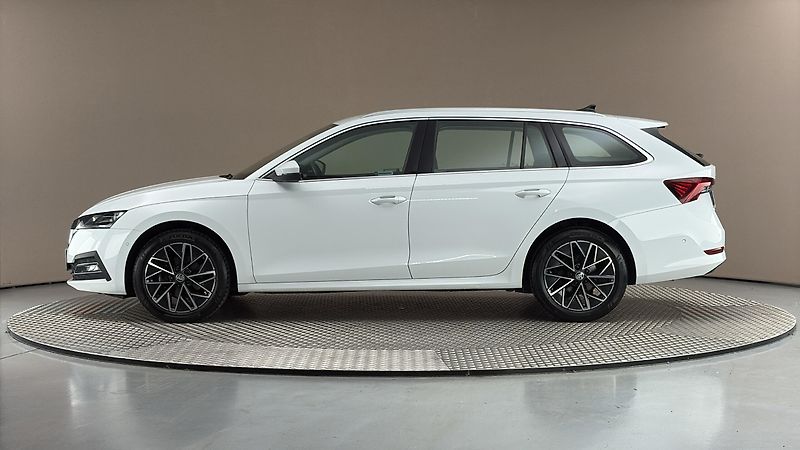 Škoda Octavia 2.0 TDI DSG Style Combi - fotka 4 z 28