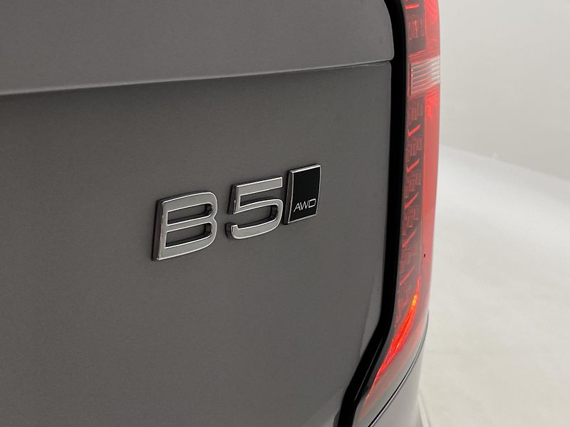 Volvo XC90 (2026) B5 AWD AUT BRIGHT PLUS 7míst - fotka 20 z 73