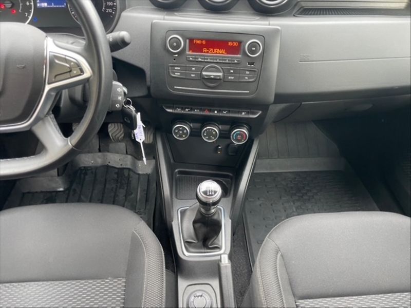 Dacia Duster 1,5 BDCI Comfort 4x4 - fotka 10 z 11