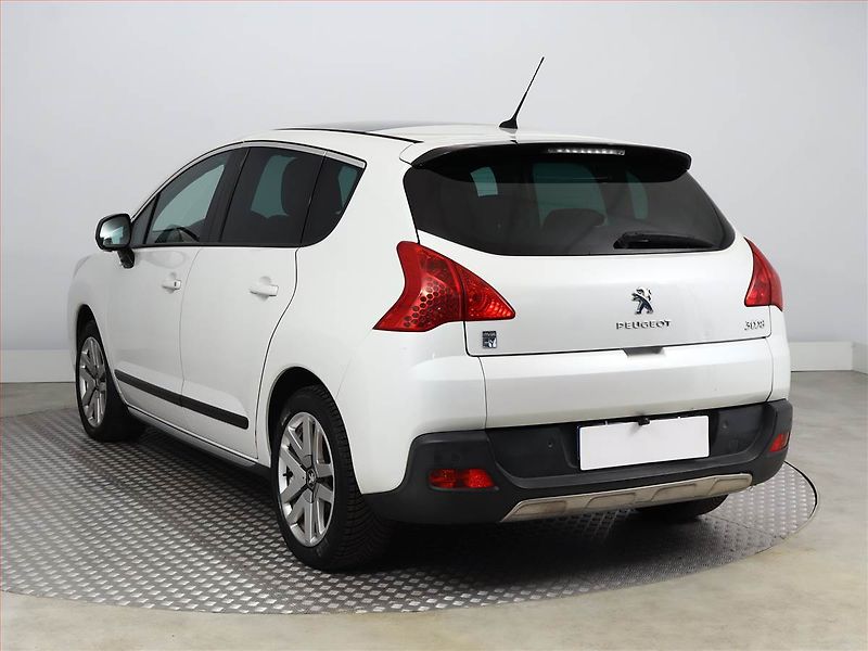 Peugeot 3008 (2012) Hybrid4, 4X4, Automat - fotka 4 z 18