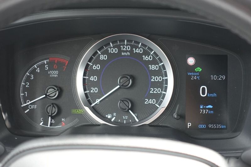 Toyota Corolla 1,8 HEV Active Business TS - fotka 23 z 28
