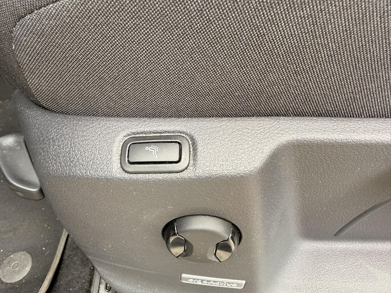 Volkswagen Touran 2,0 TDI DSG 110 kW, Highline - fotka 15 z 15