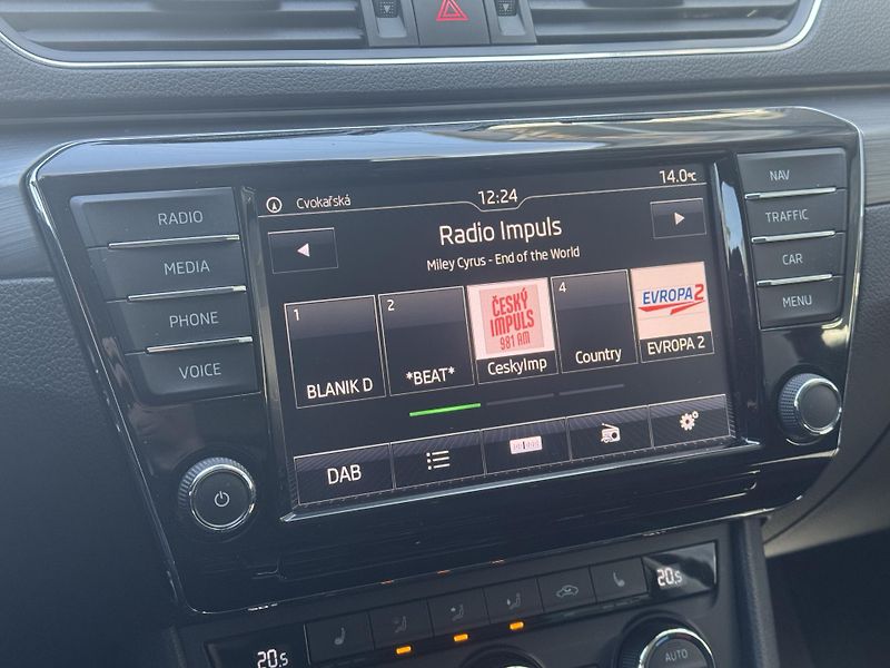 Škoda Superb (2018) III 2.0TDi MAN Style Kessy RZV - fotka 32 z 48